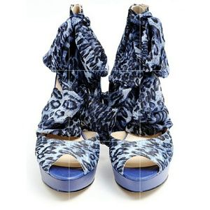 Enzo Angelioni scarf platform heels size 8.5